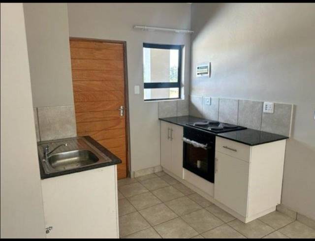 2 BEDROOM PROPERTY TO RENT IN GROBLERPARK